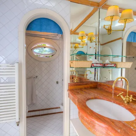 Luxury - Garden & Pool For 11 Guests *