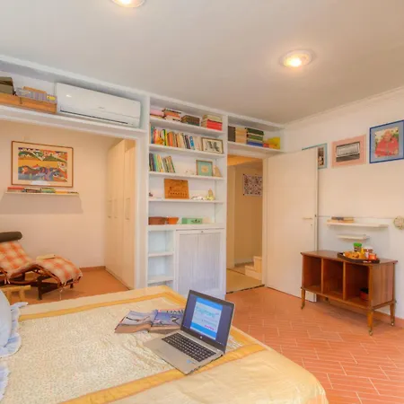Luxury - Garden & Pool For 11 Guests