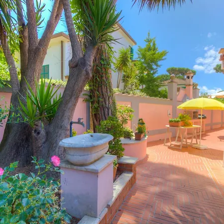 Luxury - Garden & Pool For 11 Guests Fregenae